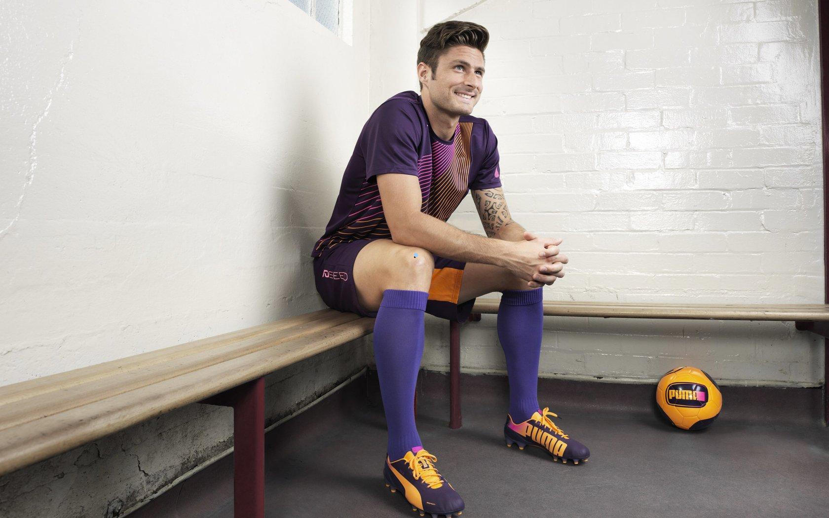 喜讯!斯卢茨基申花首签捡到宝,新援能力全面超越米内罗