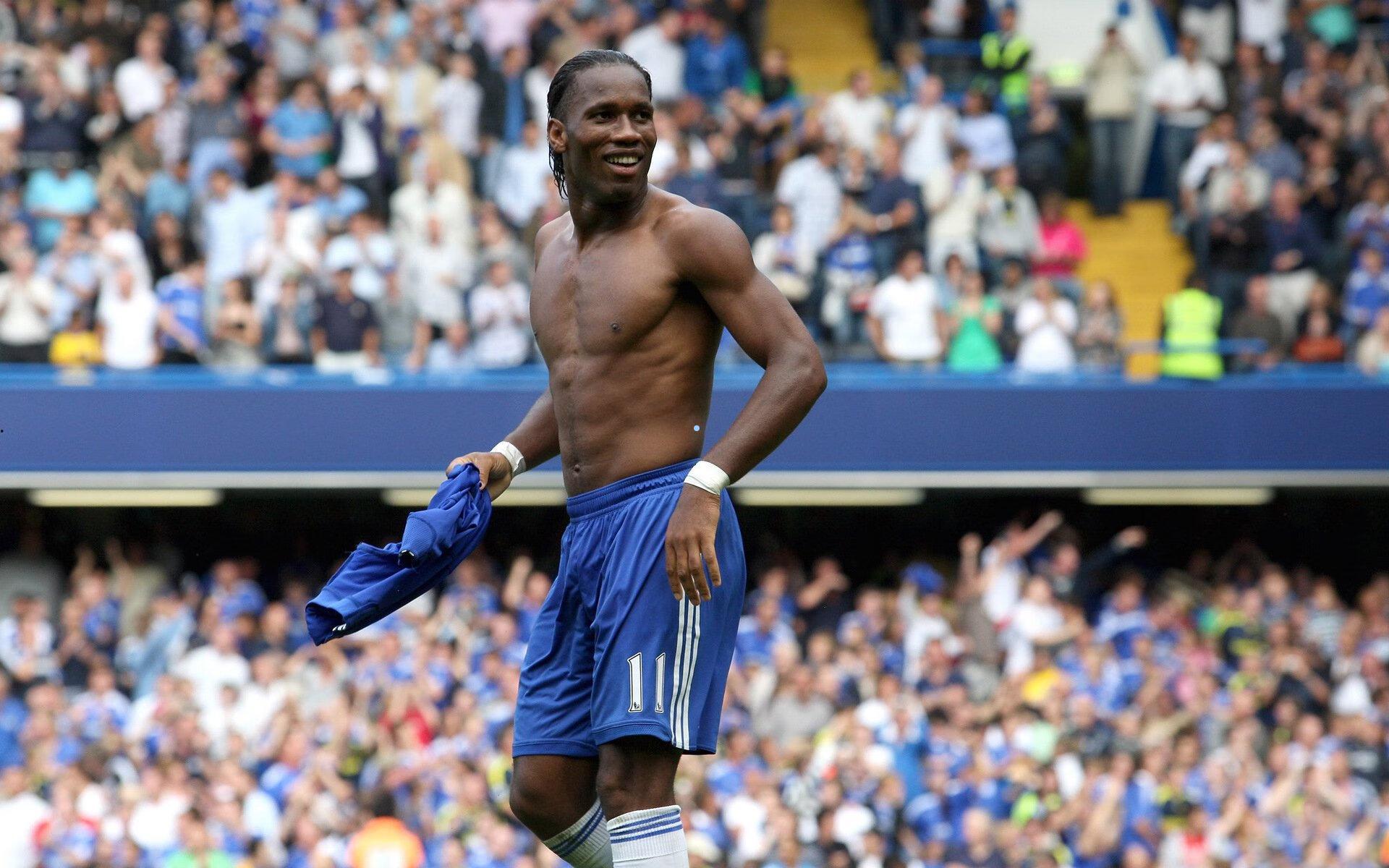 喀麦隆新星科法内非洲杯致敬C罗，庆祝动作点燃球迷热情