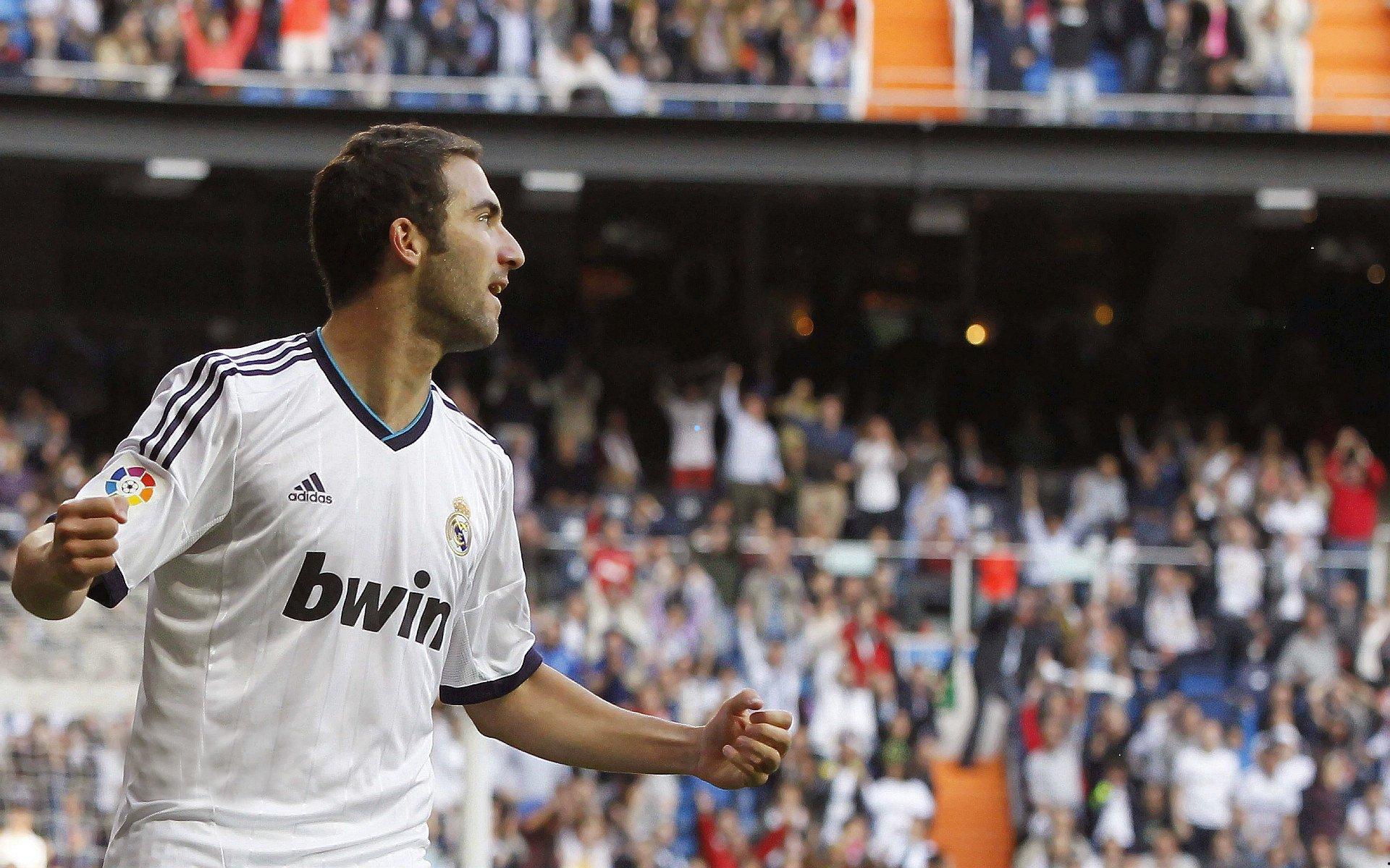 爱游戏|罗纳尔多赞誉弗洛伦蒂诺，足球世界的变革者与卓越主席